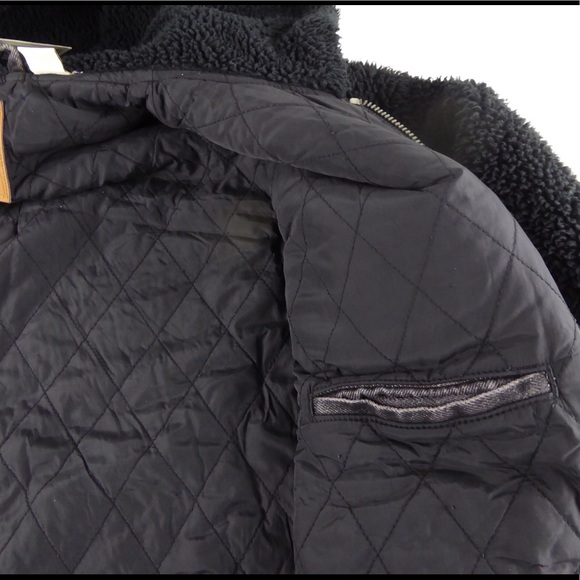 Levi’s Premium Faux Sherpa Sleeves Hybrid Denim Trucker Jacket w Hood NWT - Picture 7 of 12